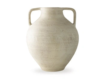 Justy Vase