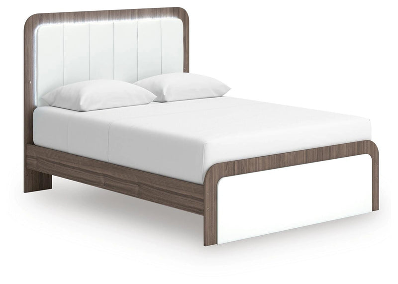 Kendanport Upholstered Bed